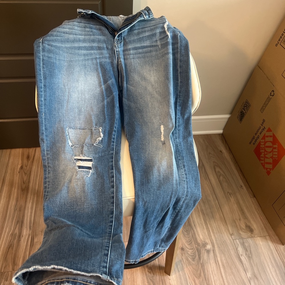 Liverpool Distressed Blue Jeans